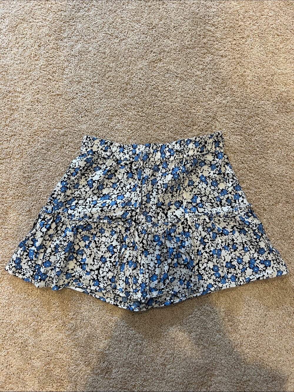 Zara Blue, White and Black Floral Tiered Mini Skort